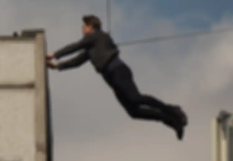 (Video) Momen Saat Tom Cruise Akibat Tabrak Dinding Hingga Pincang saat ‘Syuting’ Mission: Impossible 6