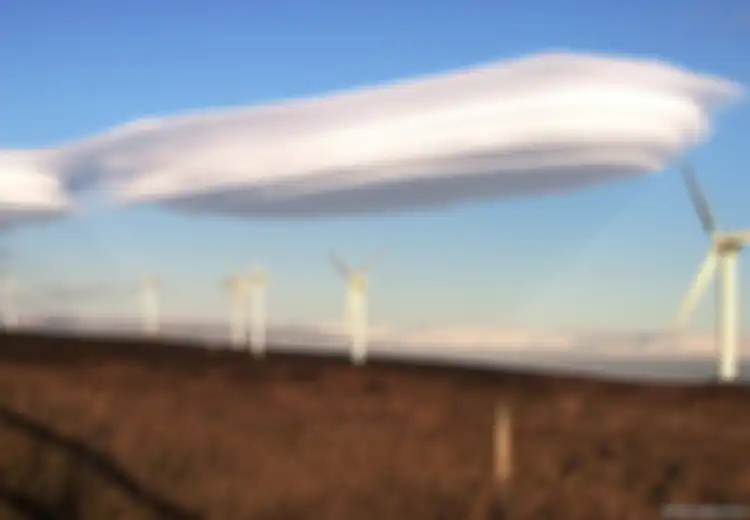 (FOTO) Indahnya Penampakan Awan UFO: Bagaimana Awan UFO Terbentuk?