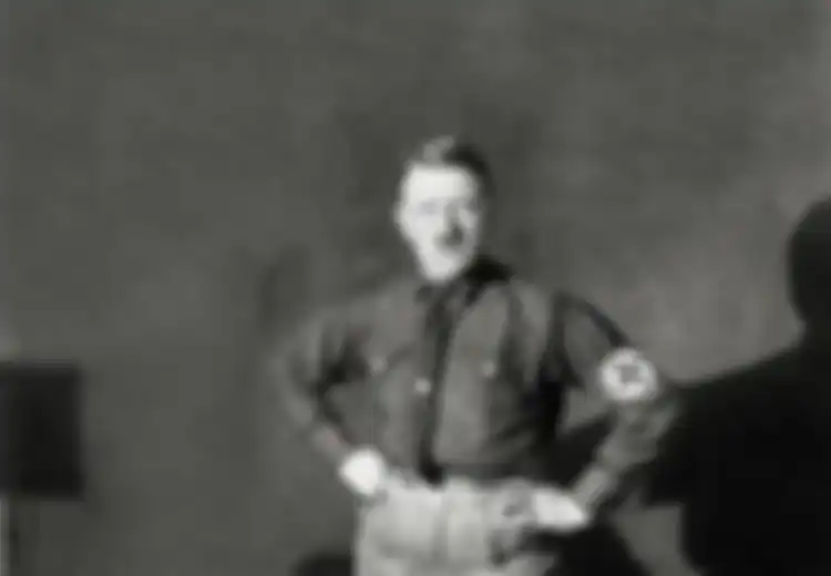 Inilah Alasan Penemu Buku Harian Adolf Hitler Tetap Tak Mau Disebut Namanya