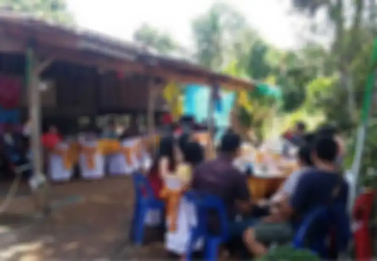 Menyedihkan! Wanita Malang Ini Pingsan Di Pelaminan Saat Tahu Pengantin Prianya Batal Datang