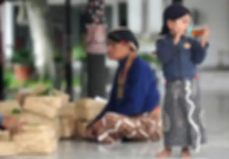 Menjadi Abdi Dalem, Demi Mendapatkan Berkah atau Memburu Gelar Kebangsawanan?