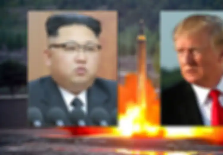 Benarkah Donald Trump Punya Tombol Nuklir Lebih Besar dari Milik Kim Jong Un di Meja Kerjanya? Ini Faktanya!