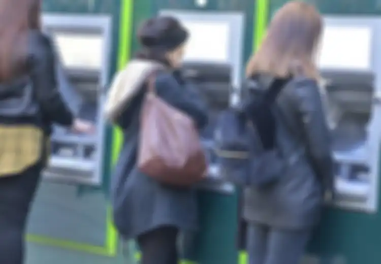 Menyusul Dinosaurus, 10 Tahun lagi Mesin ATM Akan Punah