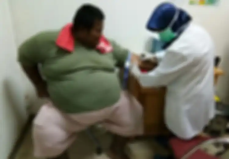 Sejak Bekerja Di Perusahaan Katering, Bobot Pria Ini Terus Bertambah Hingga Tembus 300 kg