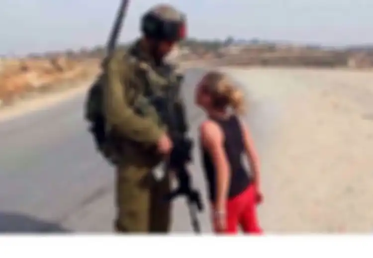 Masih Ingat Ahed Tamimi yang Dulu dengan Tangan Kosong Meninju Tentara Israel Bersenjata Lengkap? Ia Baru Saja Tertangkap