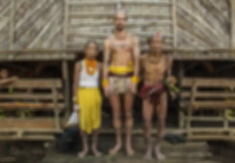 Bukan di Negara Aslinya Sana, Bule Australia Ini Justru Menemukan Jati Dirinya di Mentawai Indonesia