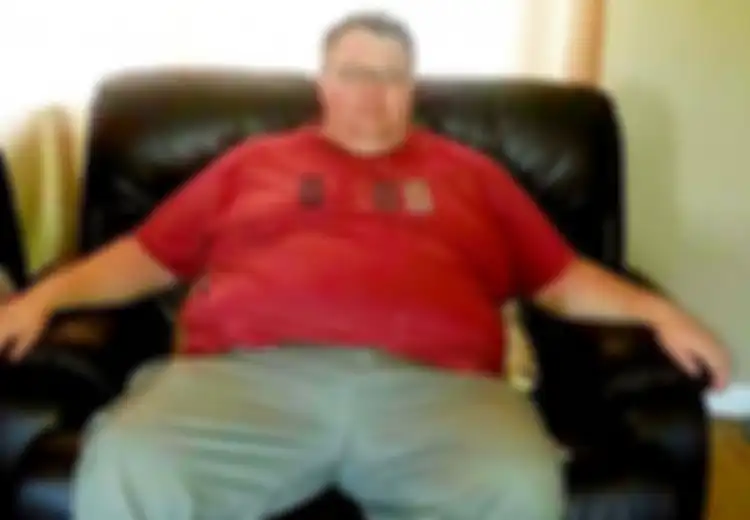Pria Berbobot 190 kg Ini Berhasil 'Membuang' Setengah Berat Badannya, Lihatlah Penampilannya Sekarang