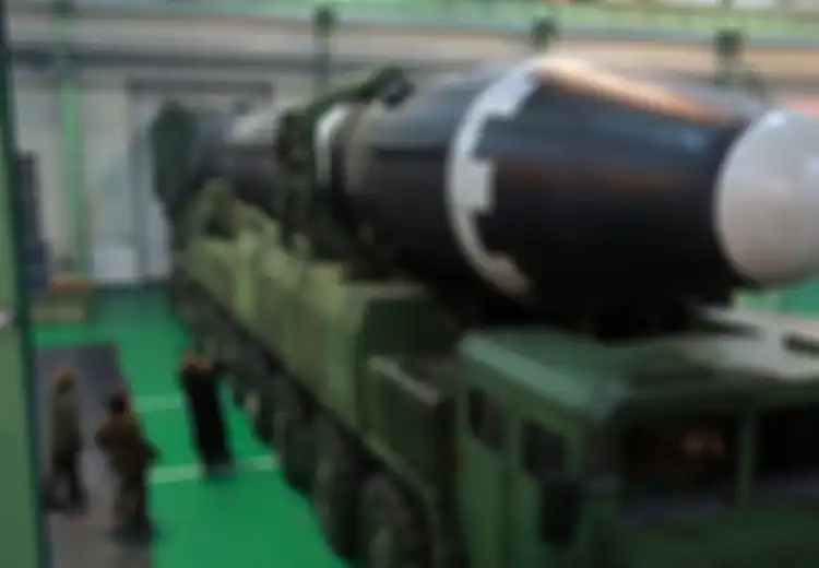 Mengintip Hwasong 15, Rudal Nuklir Kesayangan Jong Un yang Bisa Ratakan Washington dan Israel