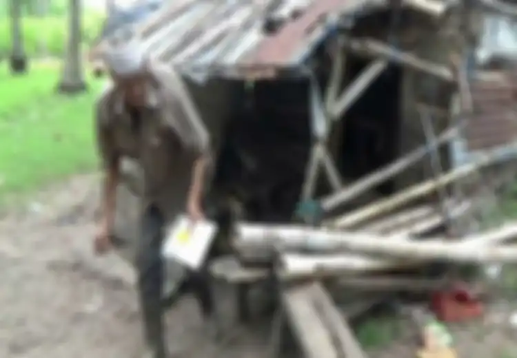 Hidup Sebatang Kara di Gubuk Reyot, Begini Cara Kakek 68 Tahun Bertahan Hidup