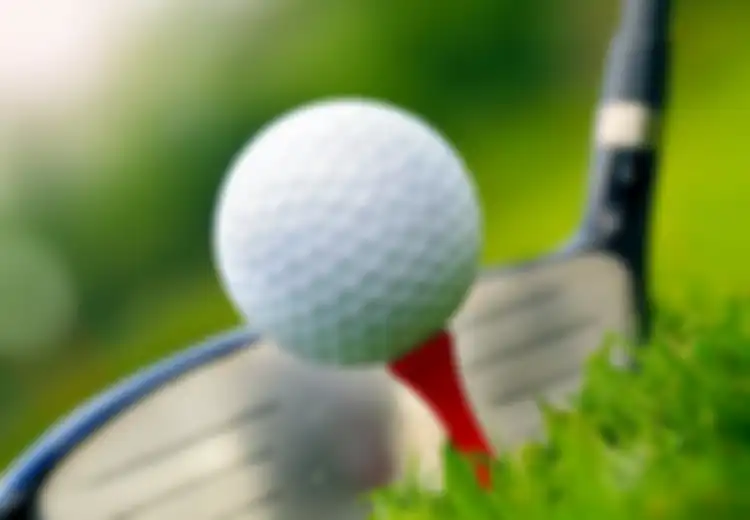 Ternyata Ada Alasan yang Sangat Ilmiah di Balik Bopengnya Permukaan Bola Golf?