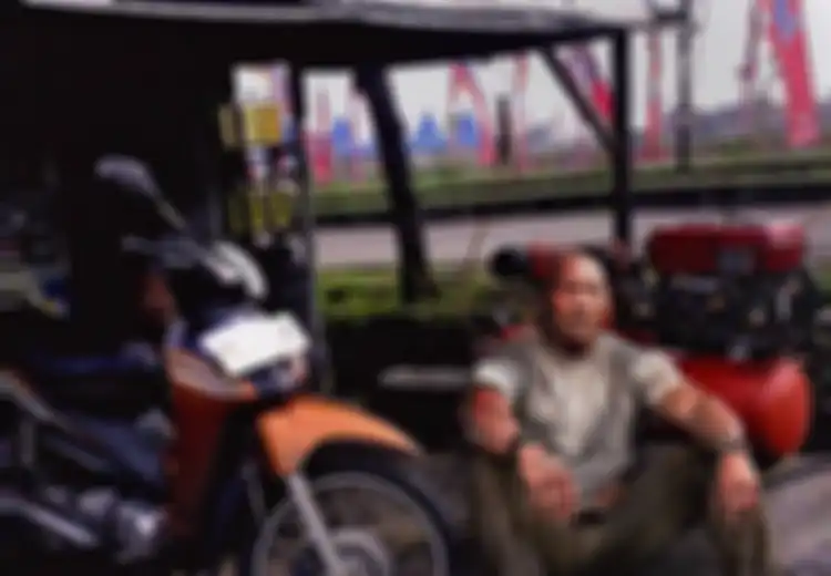 Dari Hansip Hingga Tukang Becak, Inilah Profesi 'Sampingan' Para Selebritas Dunia Versi Indra Hakim, Kocak!