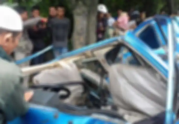 Tragis! Kecelakaan Angkot dan Truk Molen di Dekat Jembatan Ciampea Menewaskan Kakak Beradik
