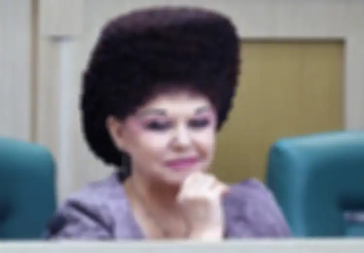 Unik, Gaya Rambut 'Nyentrik' Politisi Rusia ini Jadi 'Viral' di Media Sosial! 
