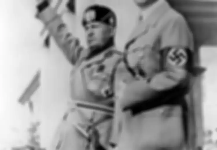 Meski Pernah Dipecundangi Mussolini, Hitler Ternyata Mau Menolong Sahabatnya yang Selalu Ia Rendahkan Itu