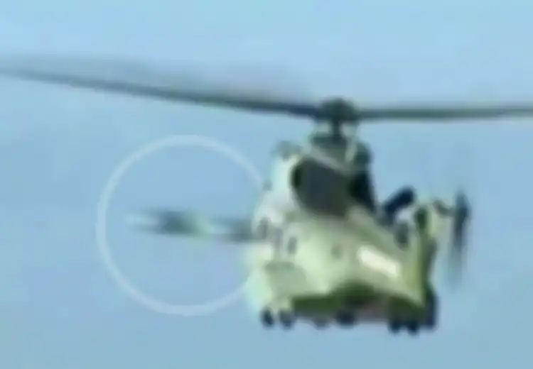 Dengan Sangat Cepat, UFO ‘Kembar’ Melintas Sangat Dekat dengan Helikopter Penyelamat di Prancis