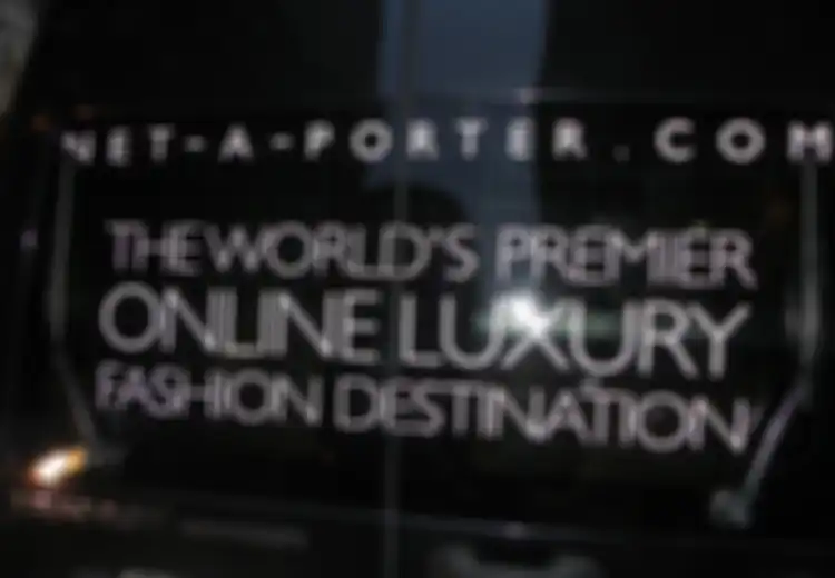 Atasan Akan Resign, Pegawai Net-A-Porter Memberikan Pesta Perpisahan Keren Lewat Viral Video
