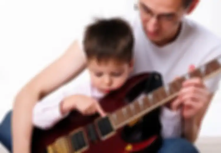 Orangtua, Mengenalkan Musik pada si Kecil Baik untuk Kecerdasan Linguistik dan Pendeteksian Pola Suara Lho