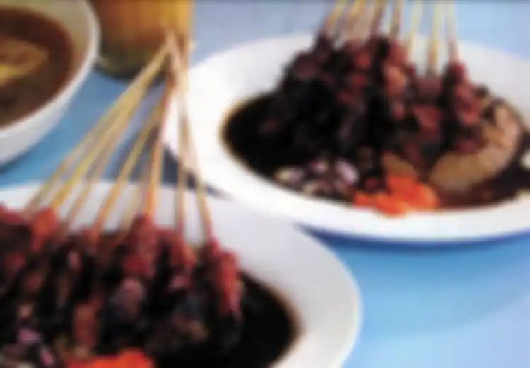 Warung Sate Unik Milik Pak Uniq