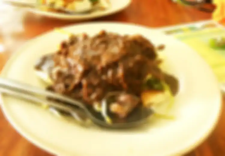 Di Surabaya, Ya Rujak Cingur yang Paling Masyhur