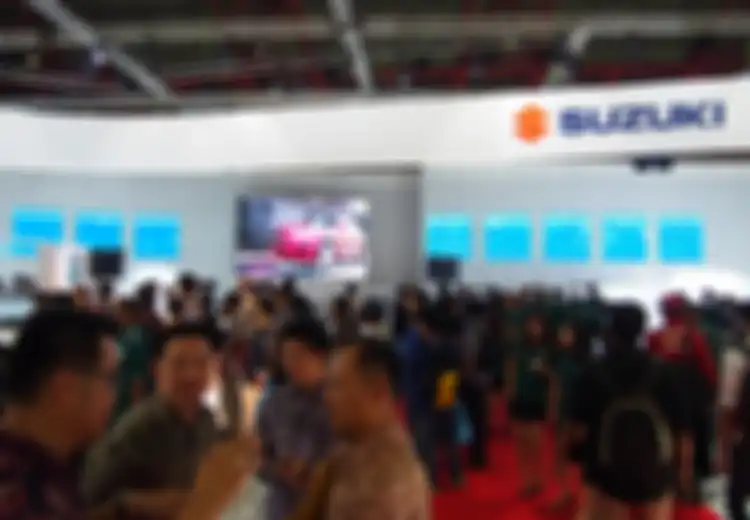 Suzuki Bagi-Bagi Hadiah di Ajang IIMS 2014