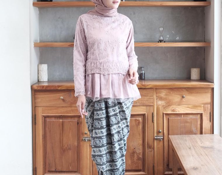 6 Inspirasi Outfit Hijab Buat Perpisahan Sekolah Ala Selebgram Yang Bisa Dicoba Semua Halaman Cewekbanget