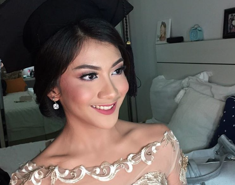 7 Rekomendasi Makeup Artist Handal Yang