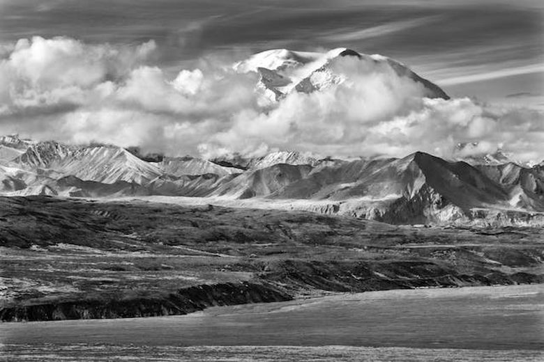 13 Fakta Menarik Denali, Gunung Tertinggi Ketiga di Dunia yang Sekaligus Taman Nasional
