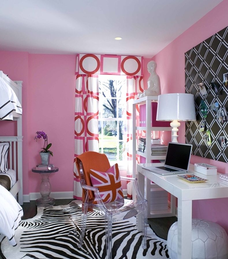 4 Inspirasi Desain Ruang Dengan Motif Hitam-Putih Zebra