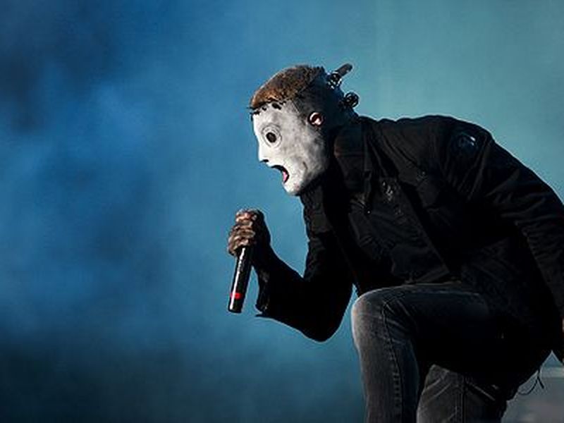 Vokalis Slipknot Dedikasikan 'Antennas From Hell' Untuk Mendiang Bassist