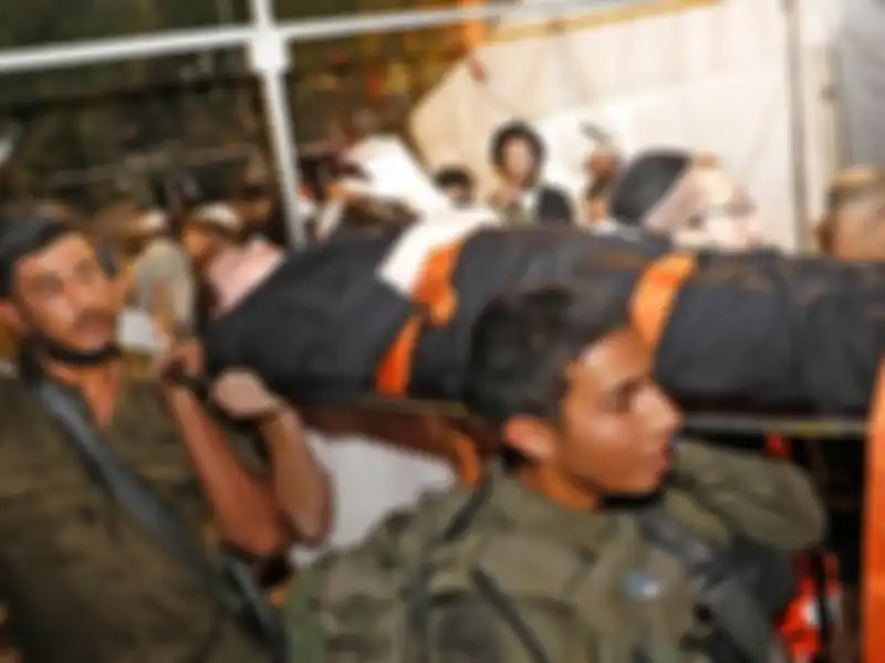 Militer Israel disibukkan evakuasi korban sinagoge dekat Yerusalem yang runtuh.