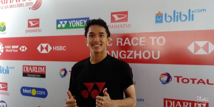 Indonesia Masters 2019 - Ini Alasan Jonatan Kerap Bagikan Merchandise