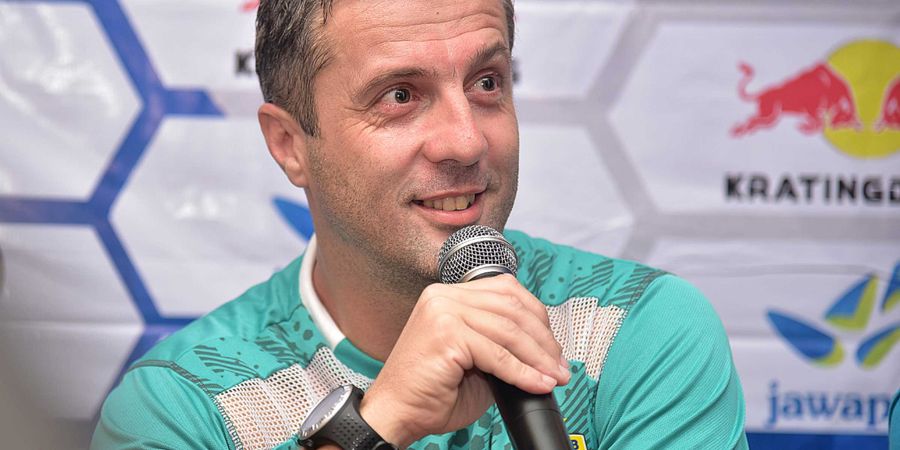 Pelatih Persib Tatap Liga 1 2019 dengan Optimisme Tinggi