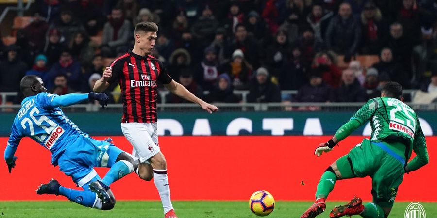 Line-up AC Milan vs Napoli - Krzysztof Piatek Sejak Menit Pertama