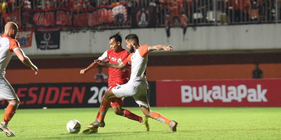 Lambang Hati Winger Persija Novri Setiawan untuk Annisa Cinthary