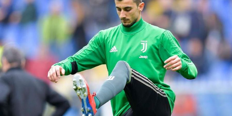 VIDEO - Penyelamatan Brilian Kiper Kedua Juventus Saat Ladeni Genoa