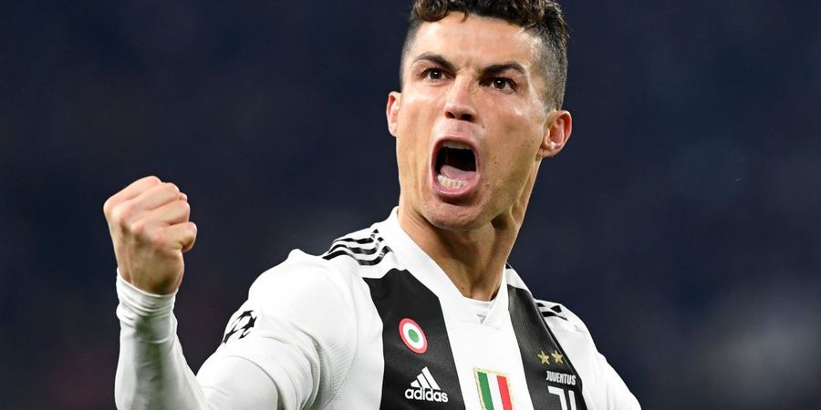Diminta Tanda Tangan di Jersey Real Madrid, Ronaldo: yang Juventus Mana?