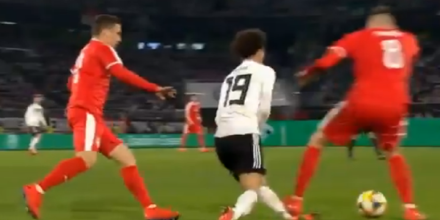 VIDEO - Aksi Brutal Pemain Serbia Injak Kaki Winger Jerman Leroy Sane