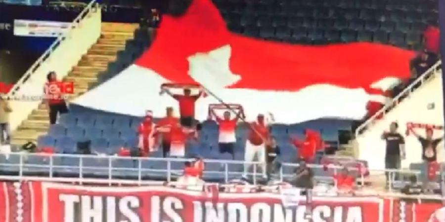 Spanduk 'This Is Indonesia' Terpampang di Stadion My Dinh Hanoi