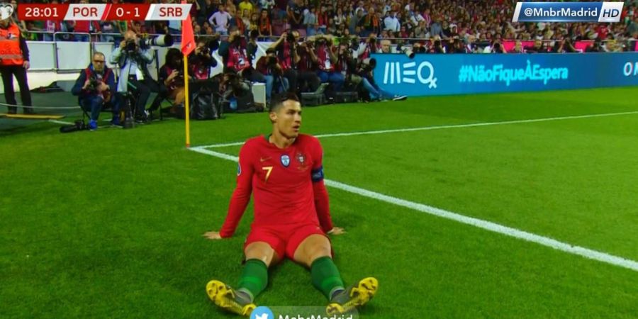 VIDEO - Diving Diabaikan Wasit, Cristiano Ronaldo Pukul Lapangan