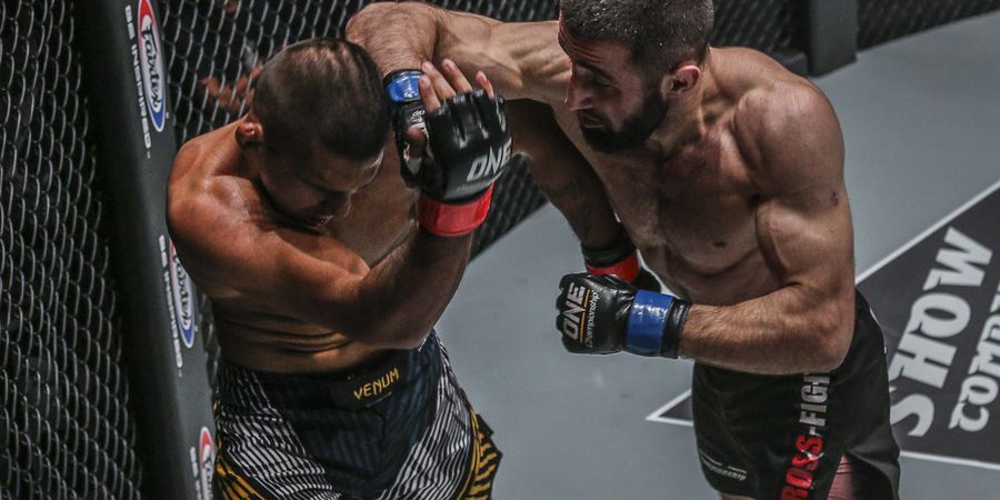 Hasil Lengkap ONE Championship - Kiamrian Abbasov Pertahankan Gelar