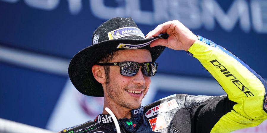 Masih Kerepotan dengan Yamaha, Valentino Rossi Bantah Isu Pensiun