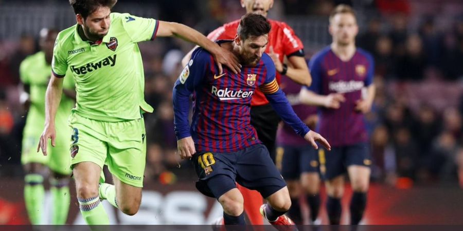 VIDEO - Dua Kecupan Lionel Messi Setelah Barcelona Juara Liga