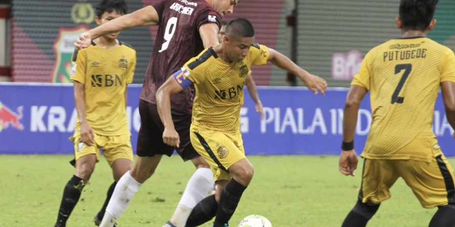 Piala Indonesia - 4 Gol Bersarang, PSM Makassar Takluk dari Bhayangkara FC