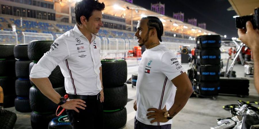 Blunder Tim Jadi Alasan Mercedes Larang Bottas Salip Hamilton di GP Singapura