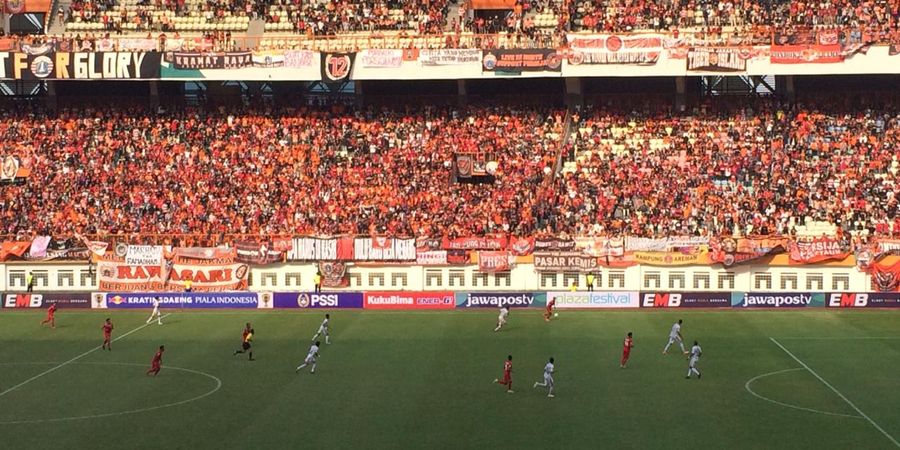 The Jak Mania Temani Perjuangan Persija di Markas PSIS Semarang