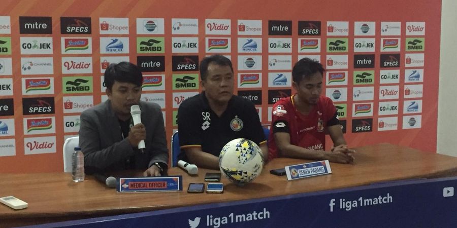 Pelatih Semen Padang Sebut Persib Punya Keuntungan Ini Jelang Duel Kedua Tim