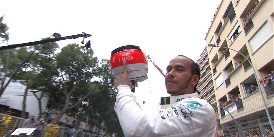 Kendati Mendominasi Formula 1, Lewis Hamilton Ogah Nge-Voor Lawan di Lintasan