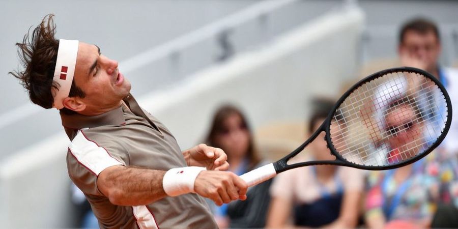 Video Pukulan Tipuan Cantik Federer di French Open 2019