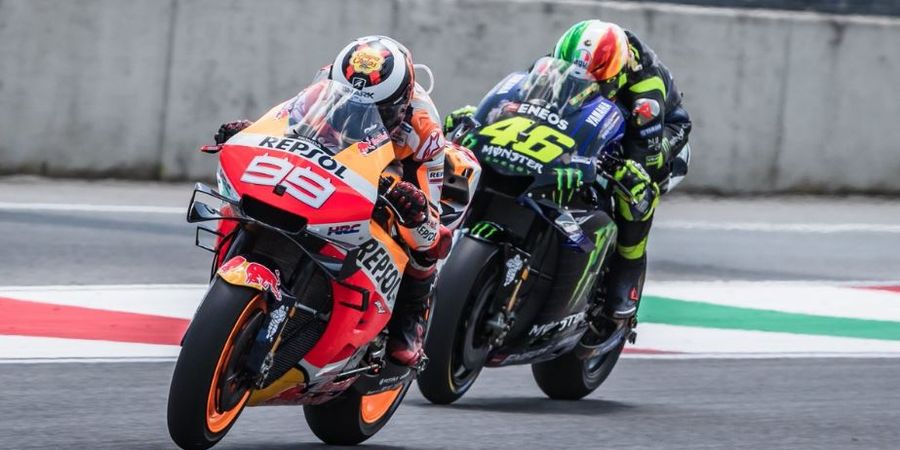 VIDEO Kilas Balik - Saat Rossi-Lorenzo Terlibat Duel Paling Gila dalam Sejarah