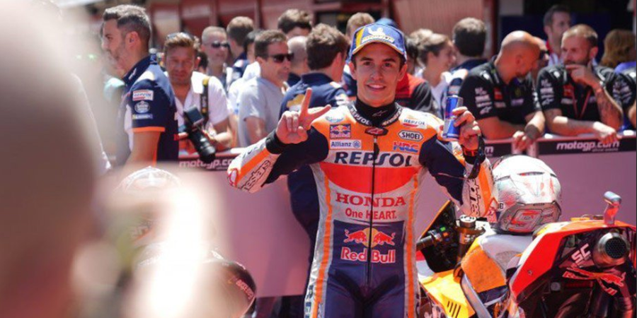 Lorenzo Jadi Biang Kerok di GP Catalunya, Marquez Lempar Komentar